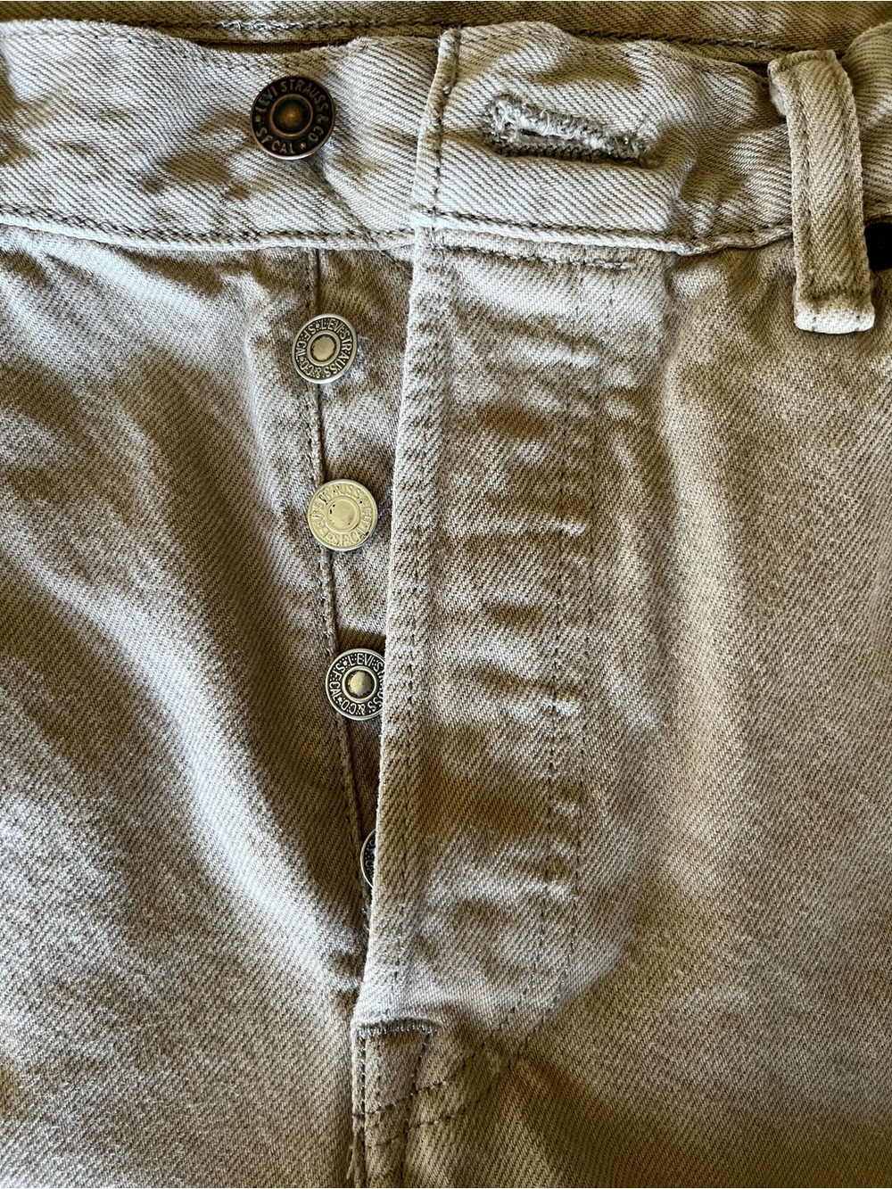 Levis 501 Button-fly Jeans - Picture 3 of 3